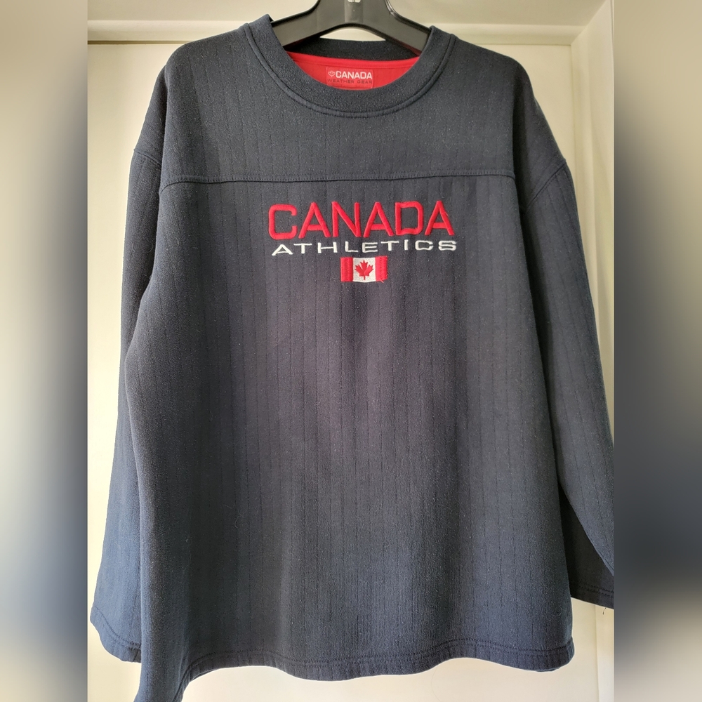 Vintage,  Canada sweater size XL